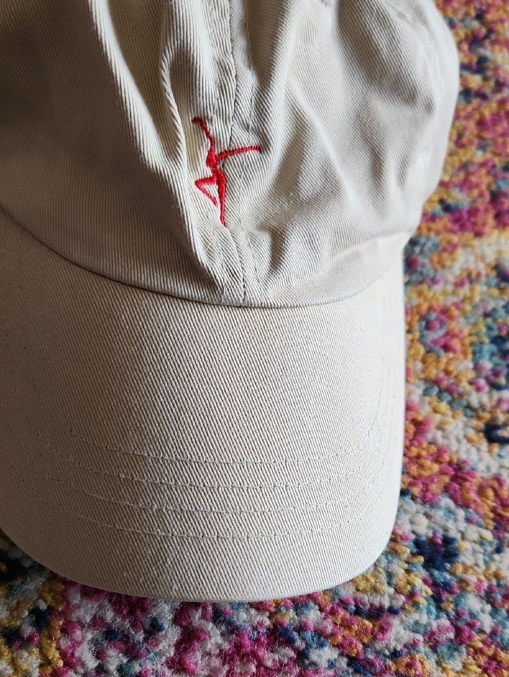 Dave Matthews Band Beige Baseball Cap with Red Embroidery - Picture 4 of 6